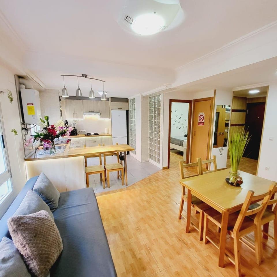 Seating area, Dining area