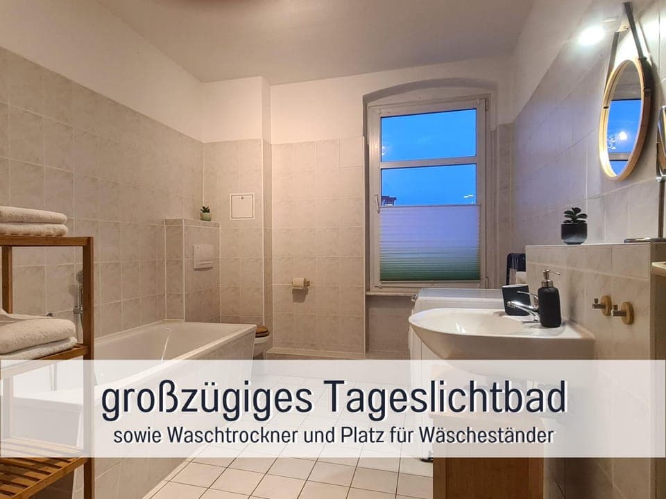 Shower, Bathroom, Bath, washing machine, dryer