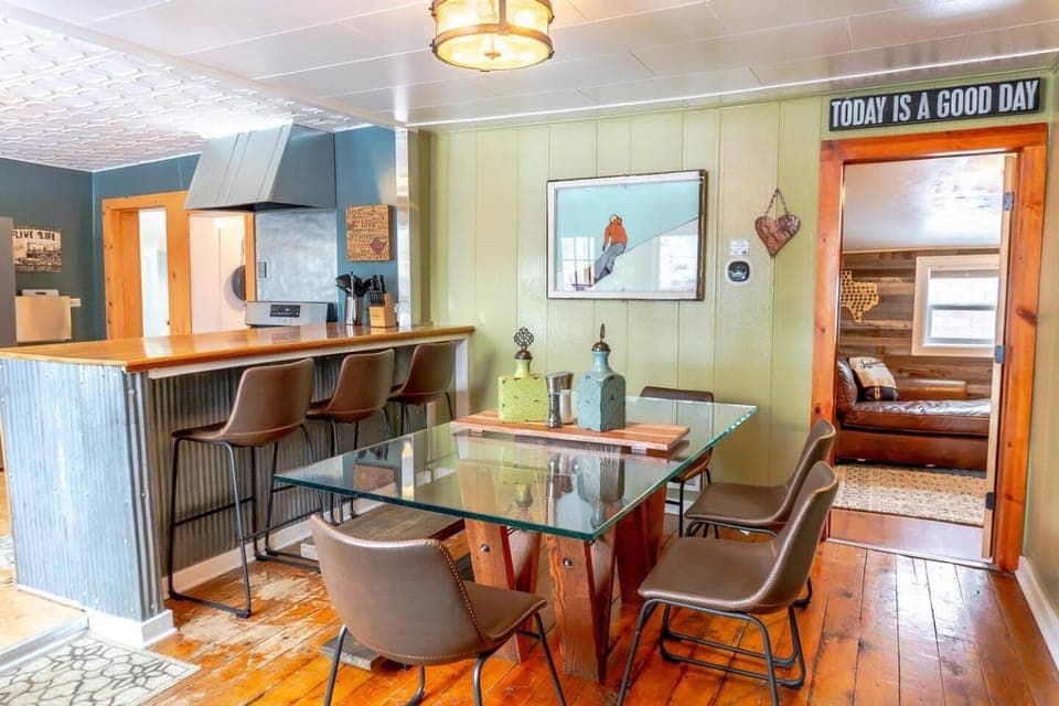 Lodge on Leiter with hot tub! House in Leadville