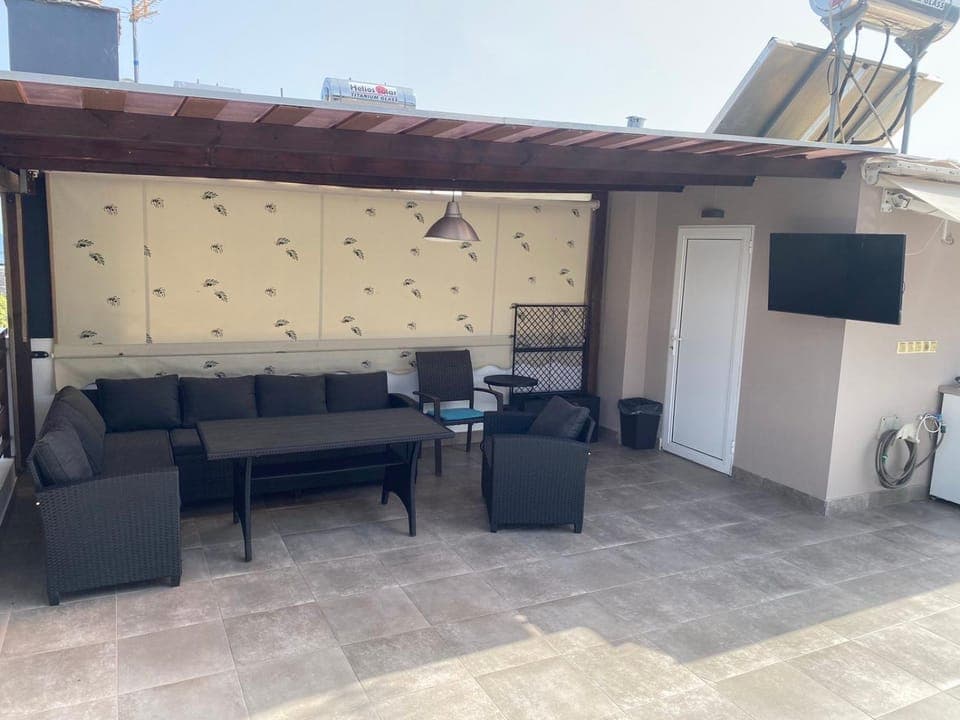 View (from property/room), Balcony/Terrace, Seating area, Evening entertainment