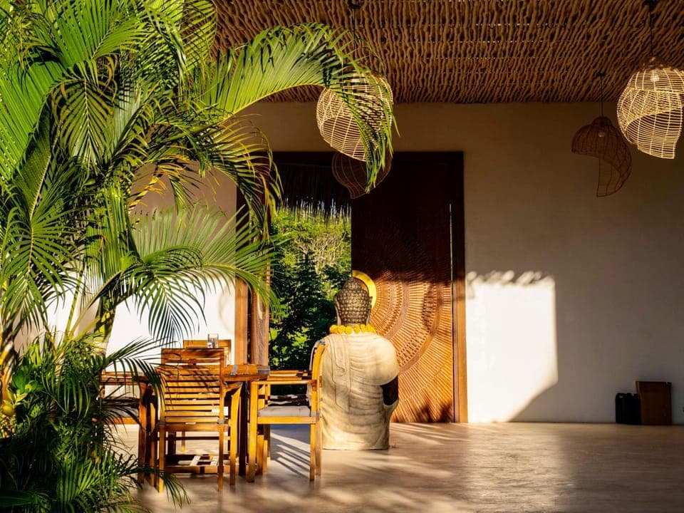 Property building, Living room, Seating area, Dining area, Garden view