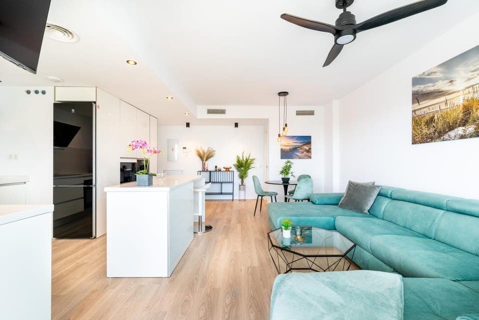 Kitchen or kitchenette, Living room, Seating area, fireplace