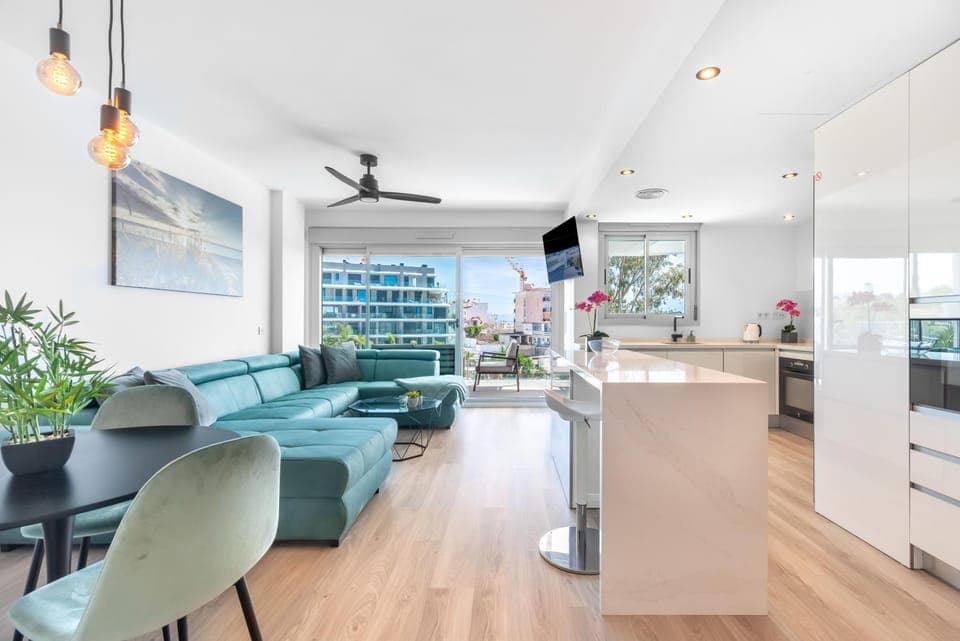 Kitchen or kitchenette, Living room, Dining area, fireplace