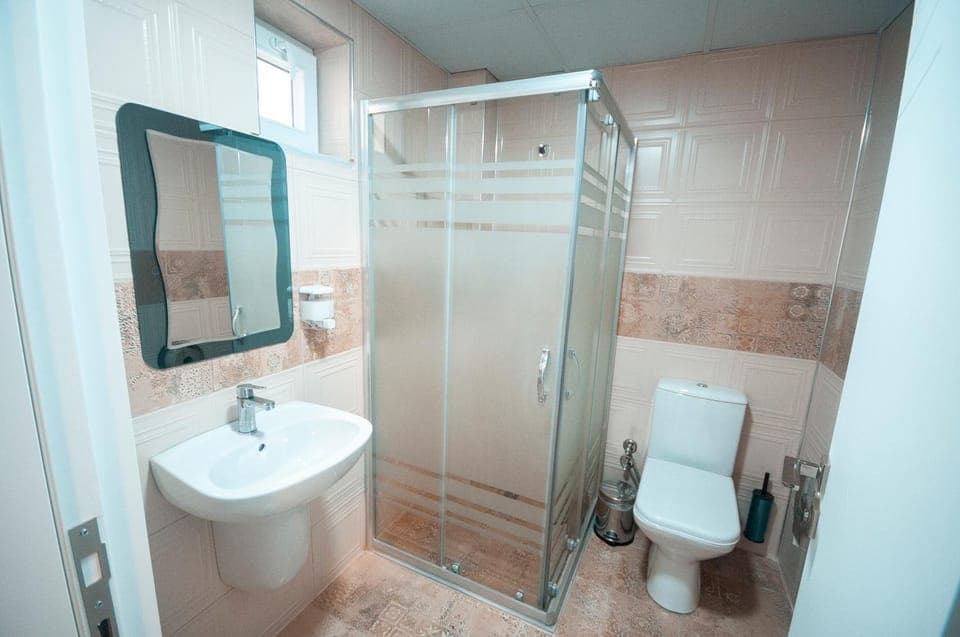 Shower, Toilet, Bathroom