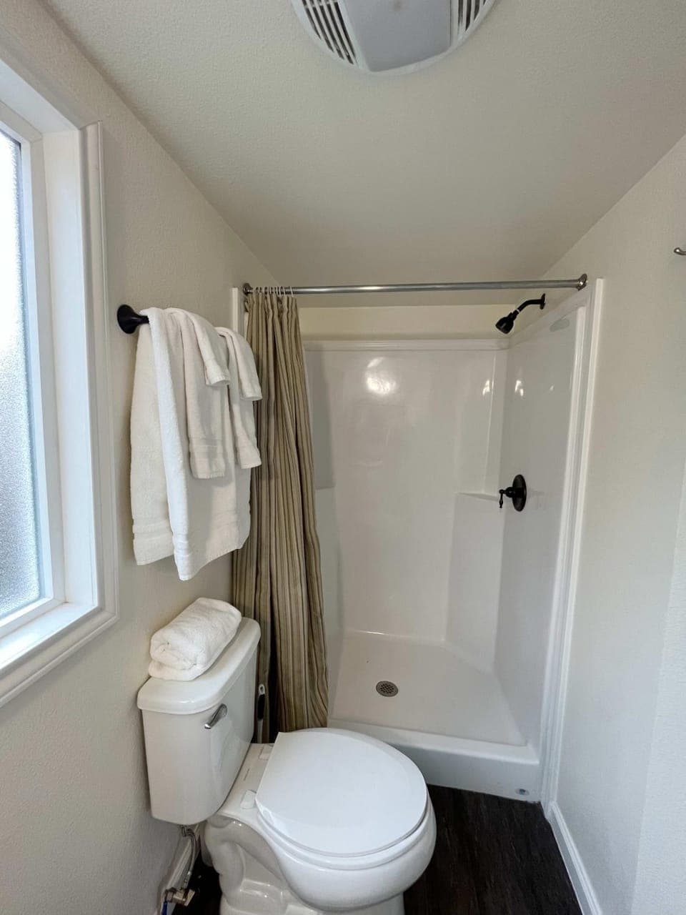 Cedar Tiny Home House in Woodland Park