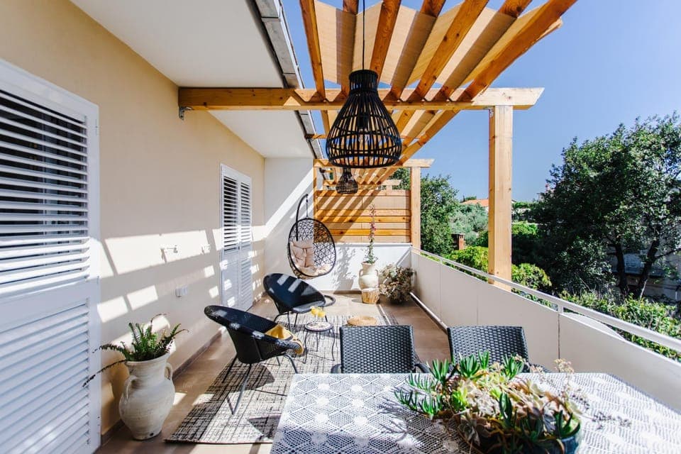 Day, Garden, View (from property/room), Balcony/Terrace, Living room, Seating area, Garden view