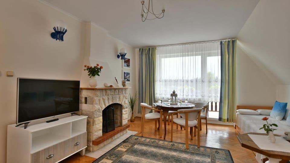 Living room, fireplace