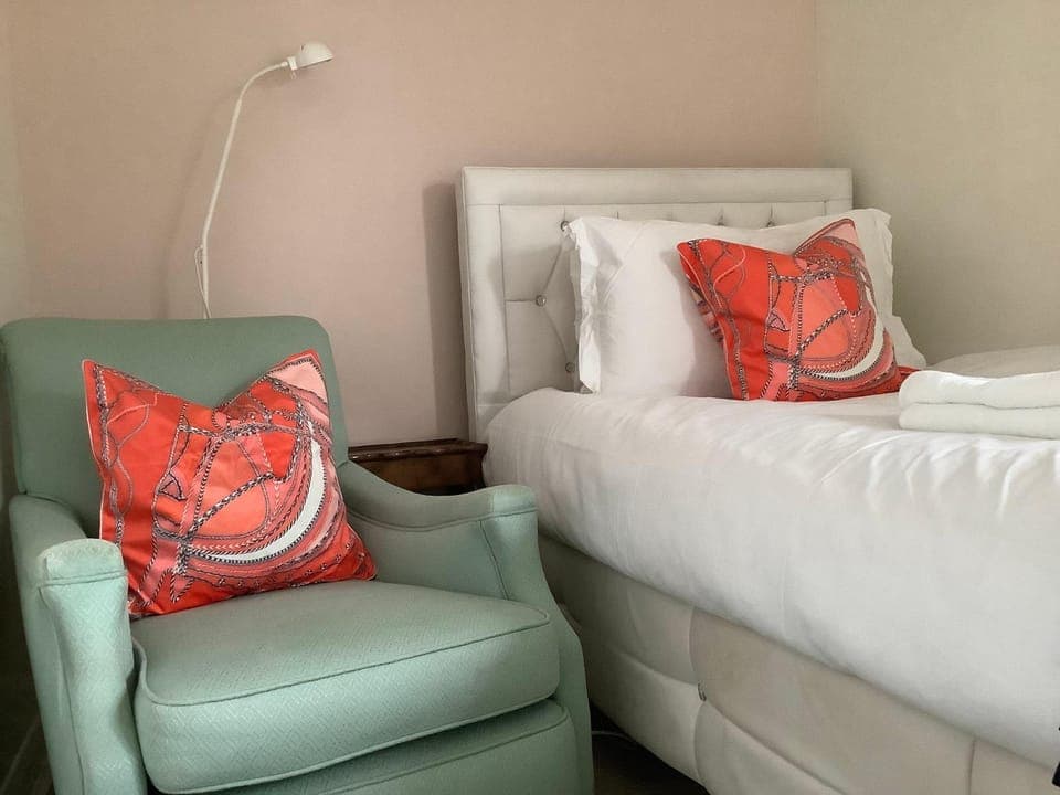 Seating area, Bedroom