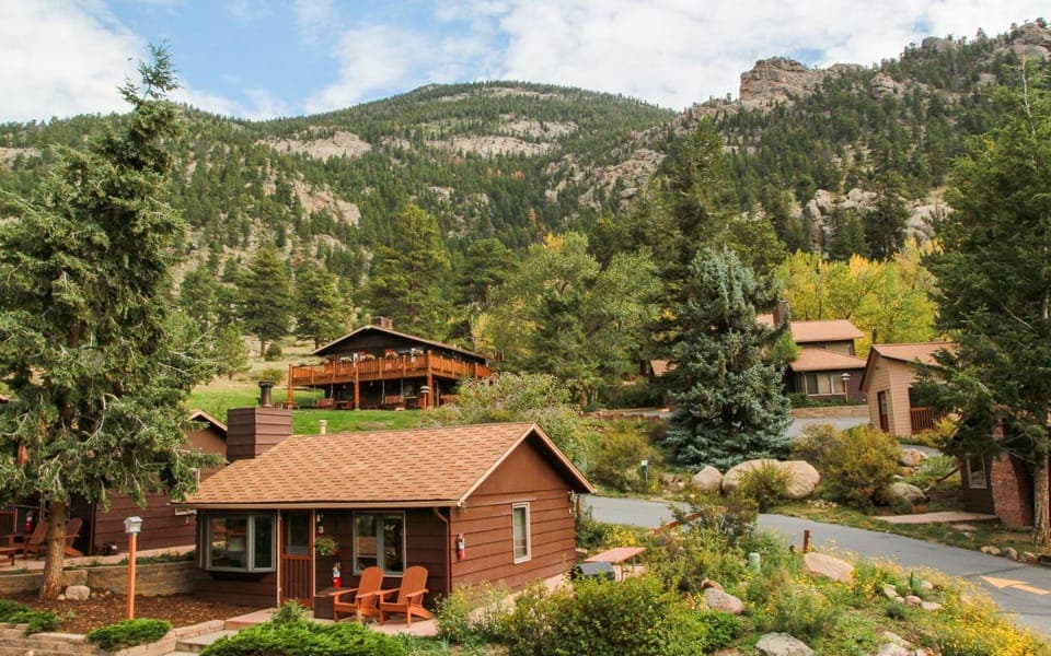 Property building, Natural landscape, Mountain view