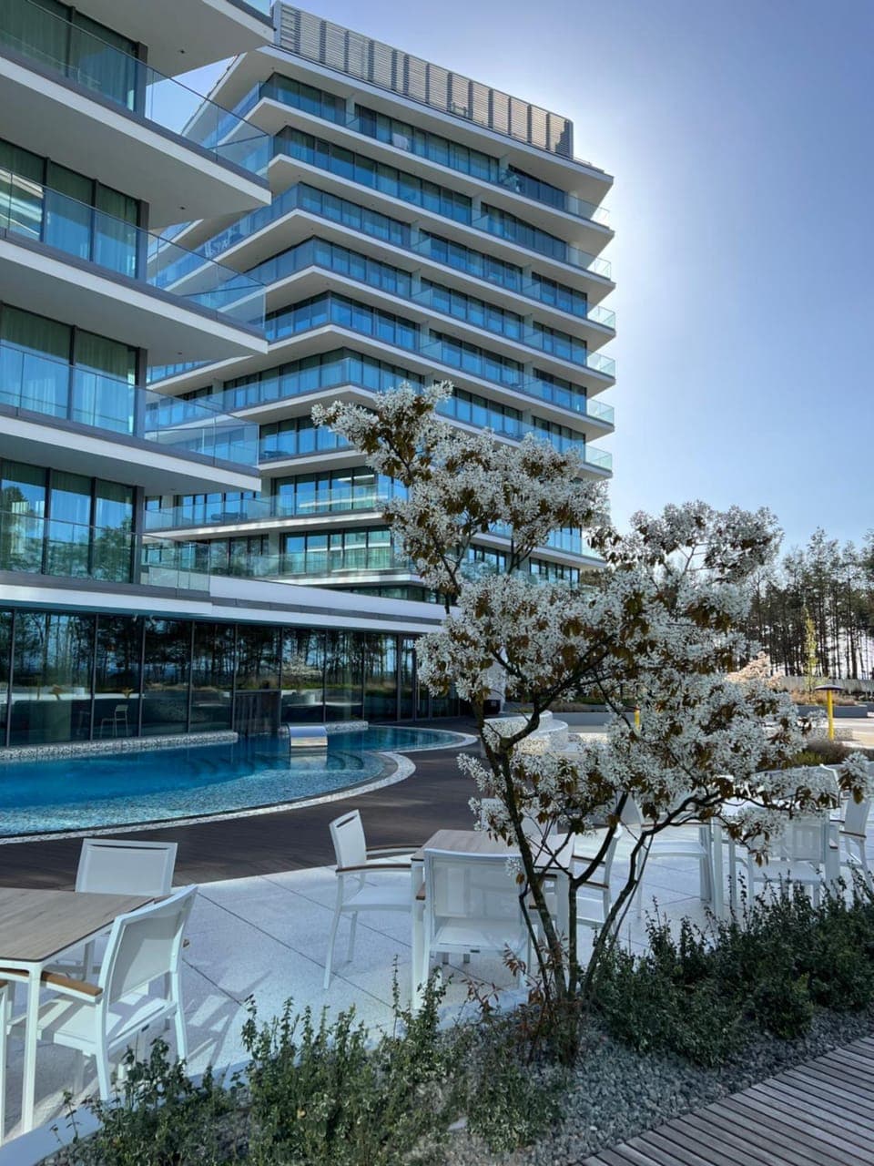Property building, Pool view