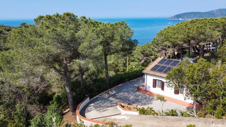 Property building, Natural landscape, Sea view