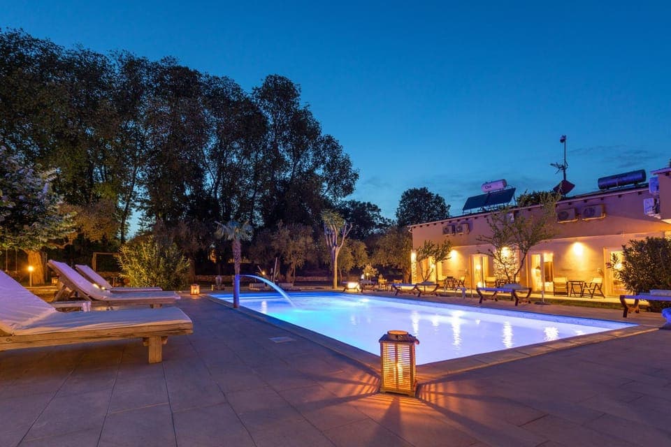 Property building, Swimming pool