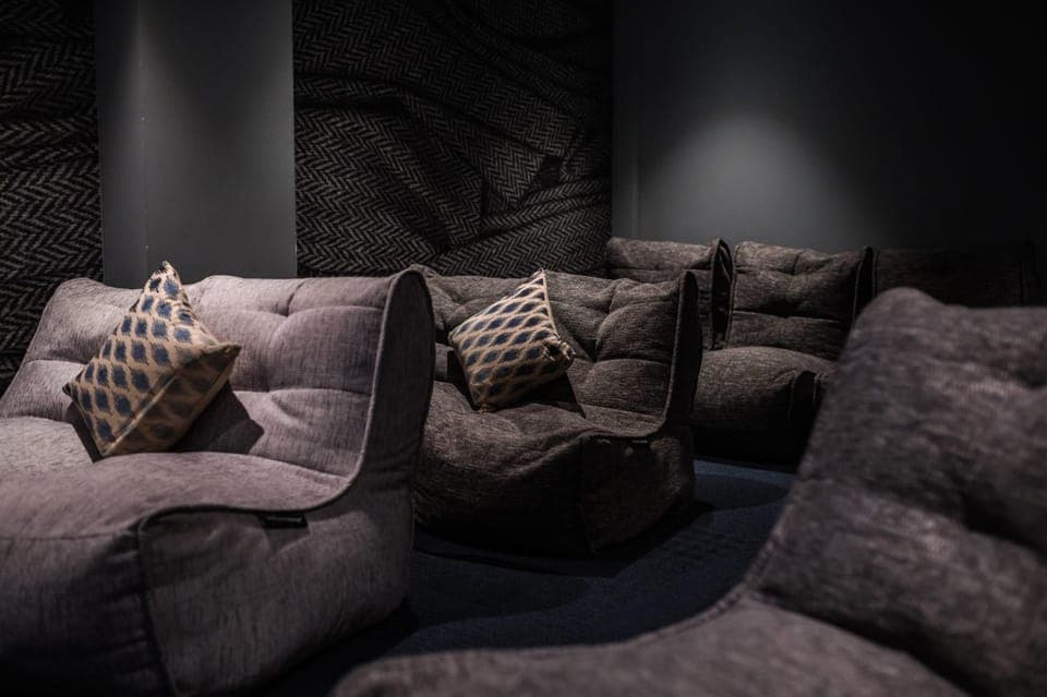 Communal lounge/ TV room