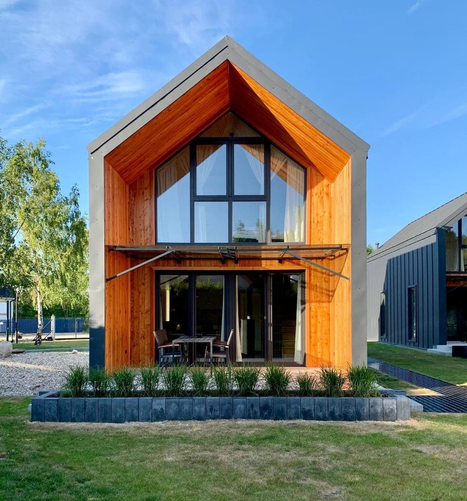 Property building, Spring, Day, Garden, Garden view