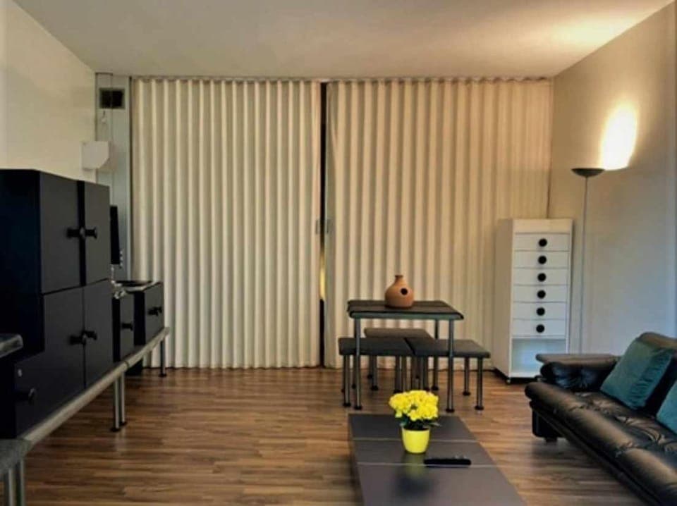 Kitchen or kitchenette, Living room, Dining area