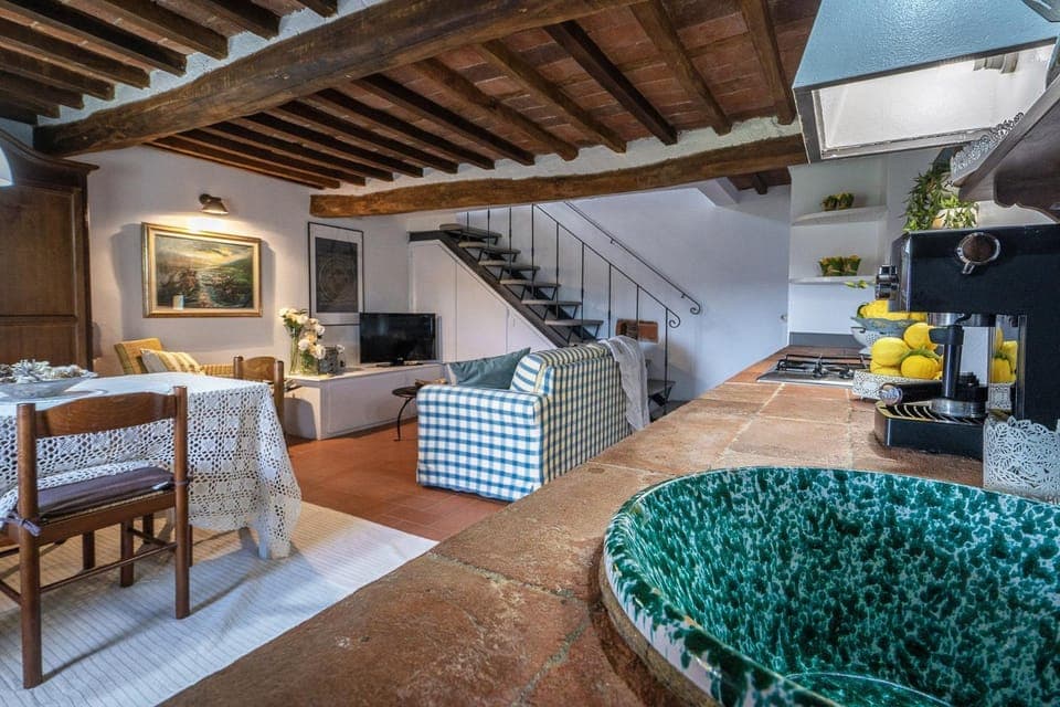 TV and multimedia, Kitchen or kitchenette, Seating area, Dining area