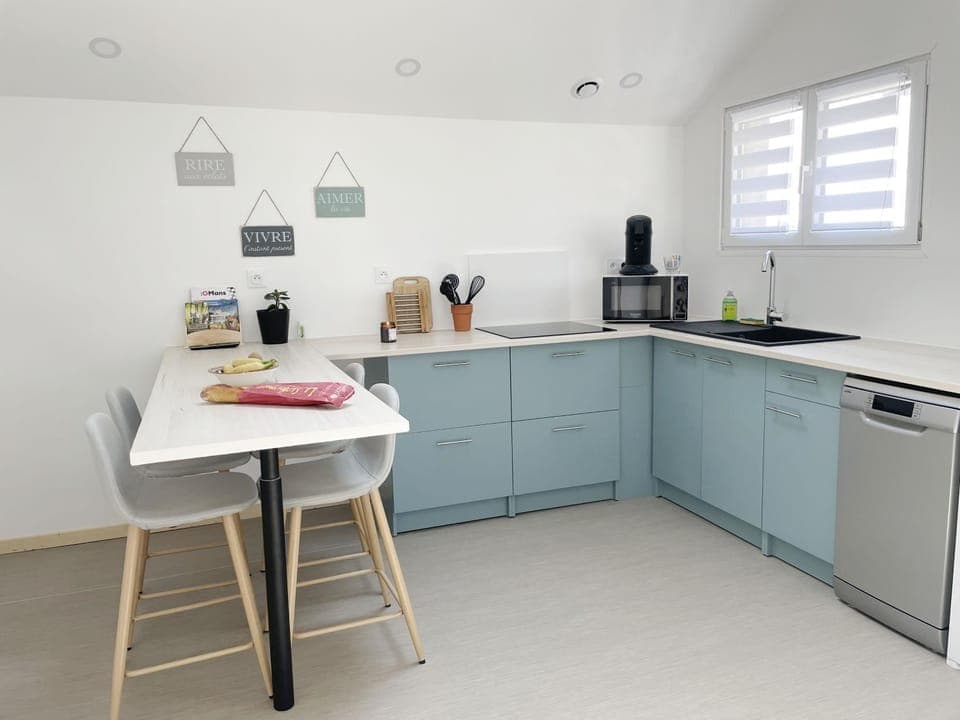 Kitchen or kitchenette, stove, kitchen