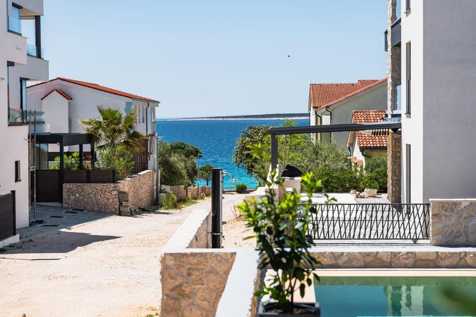 Summer, Garden, Photo of the whole room, Sea view, Swimming pool