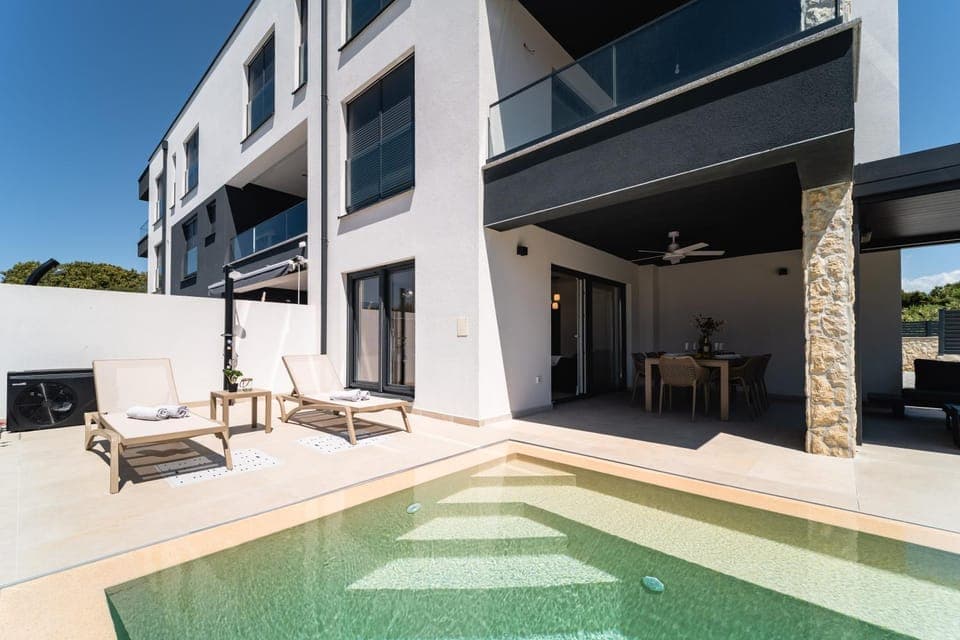 Pool view, sunbed