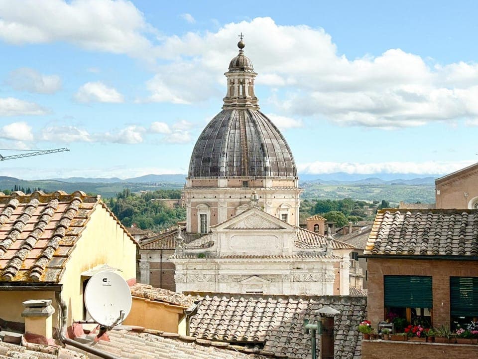 Nearby landmark, Day, Natural landscape, City view, Landmark view