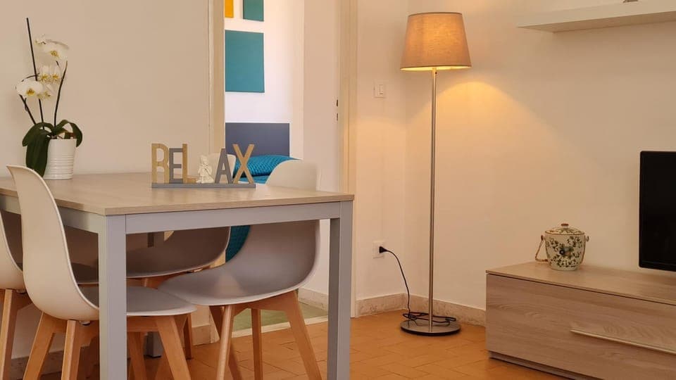 TV and multimedia, Dining area