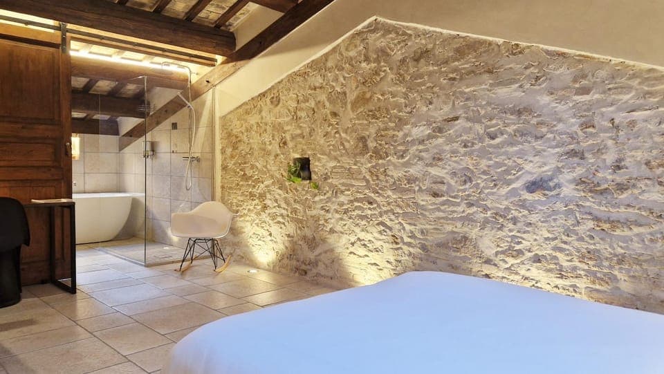 Shower, Bedroom, Bath