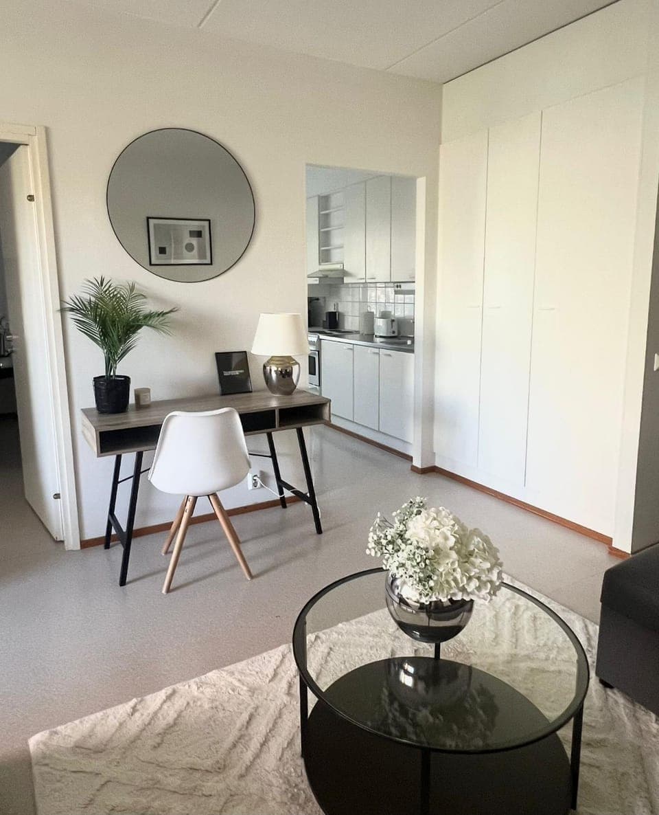 View (from property/room), Living room, Seating area