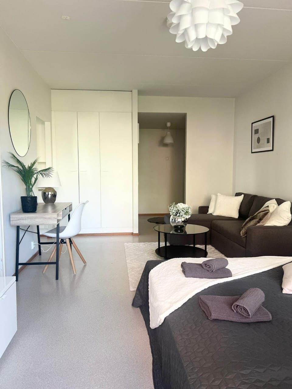 Bed, Living room, Photo of the whole room, Seating area, Bedroom, towels, wardrobe