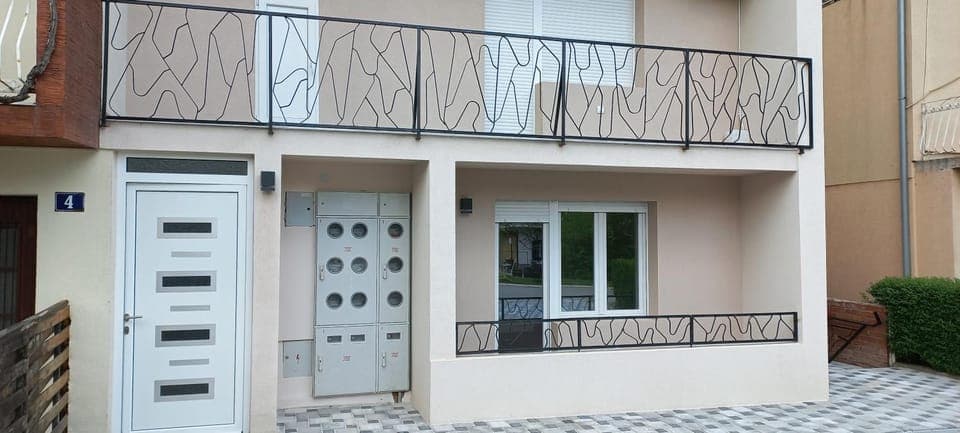 Property building, Balcony/Terrace