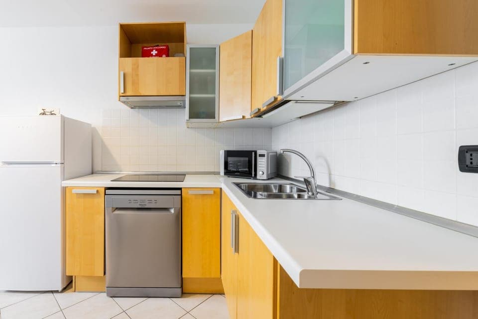 Kitchen or kitchenette, kitchen