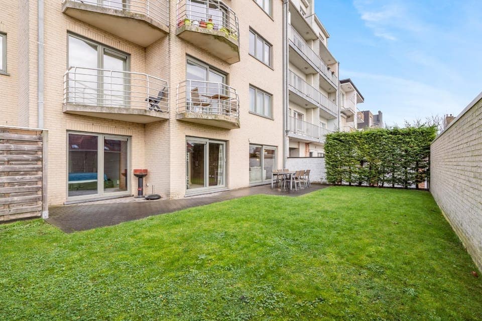 Property building, Garden, Garden view
