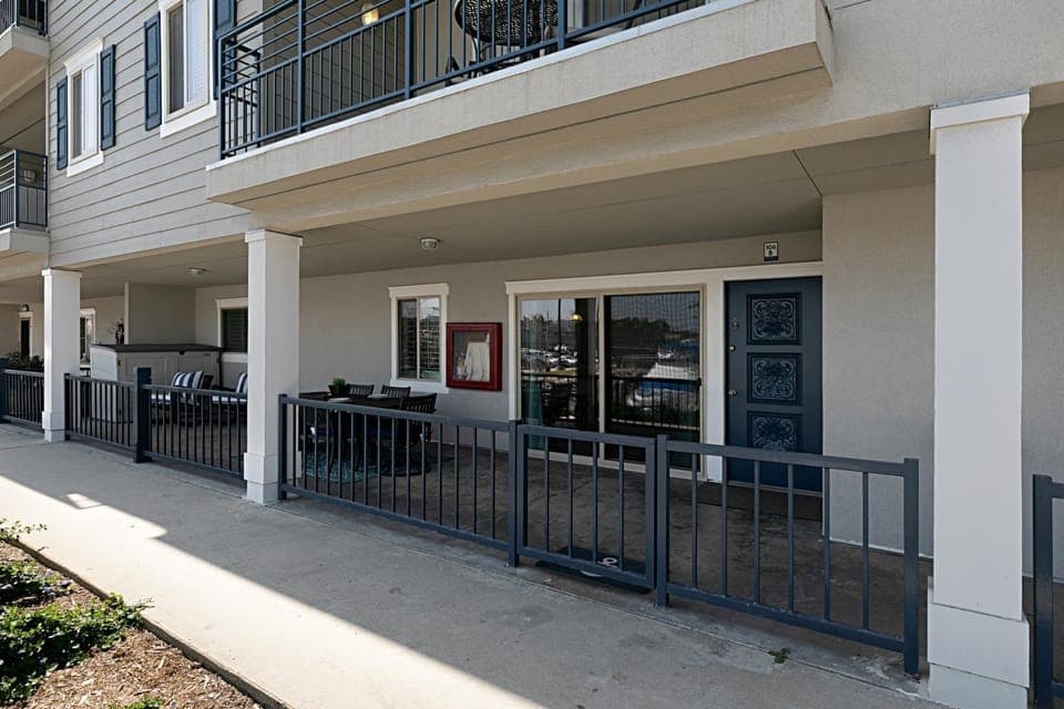 106B New Renovation! Huge Patio with Harbor View House in Oceanside