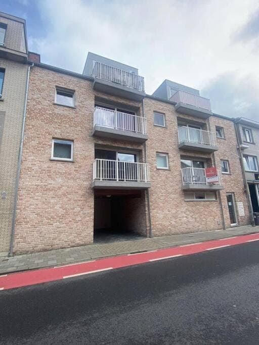 Property building, Street view