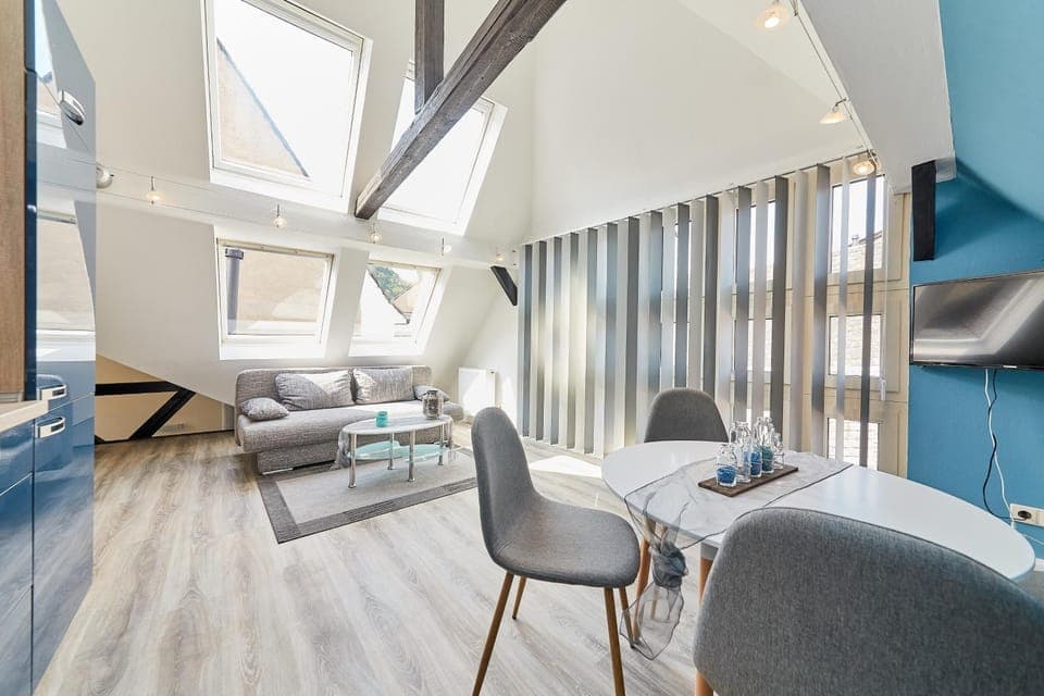 Living room, Dining area