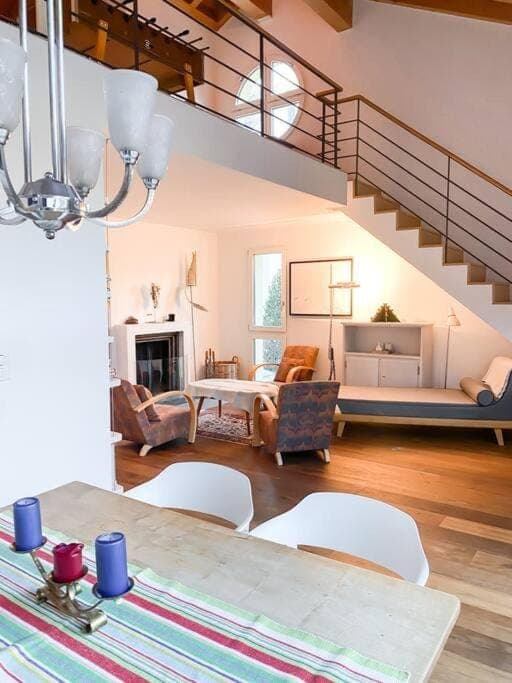 Living room, Seating area, Dining area