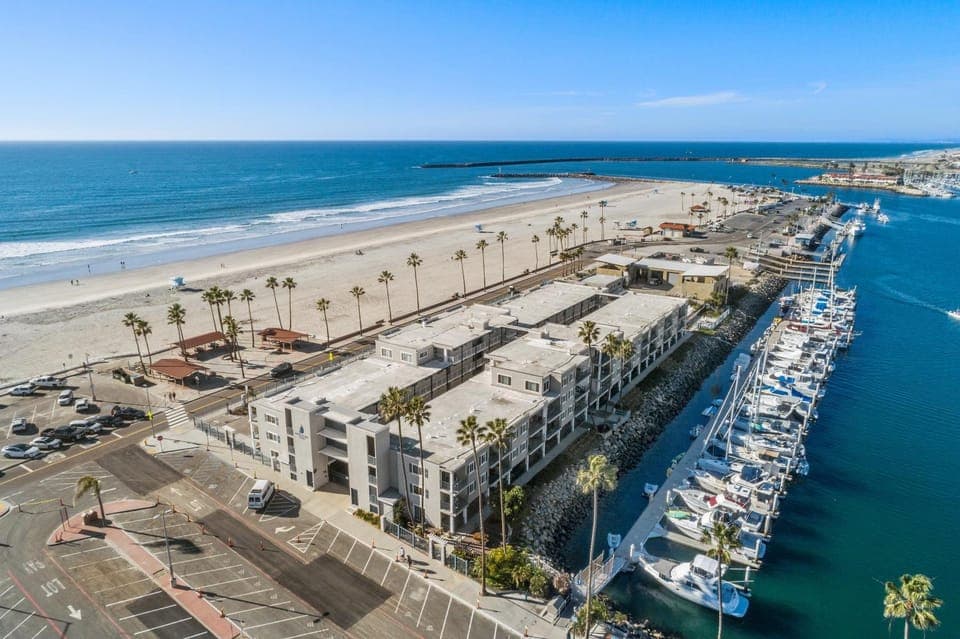 309A - Ocean and Beach View House in Oceanside