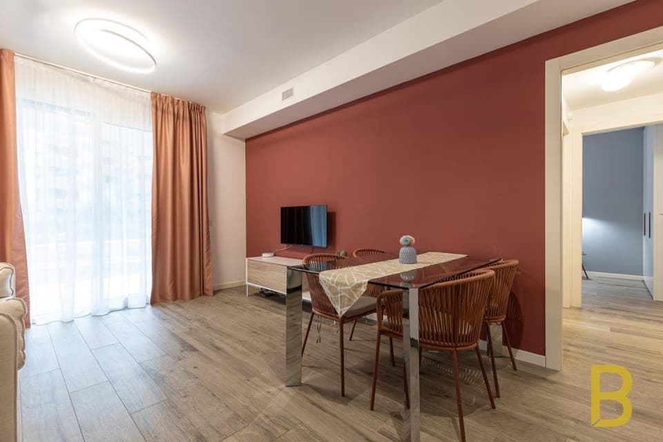 TV and multimedia, Living room, Photo of the whole room, Seating area, Dining area