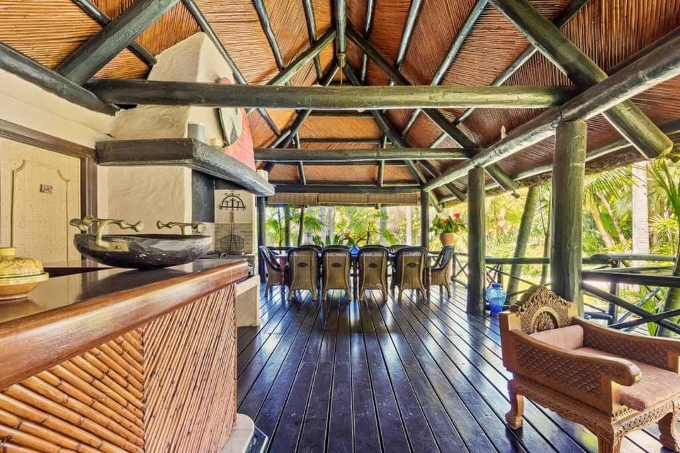 Lounge or bar, Dining area