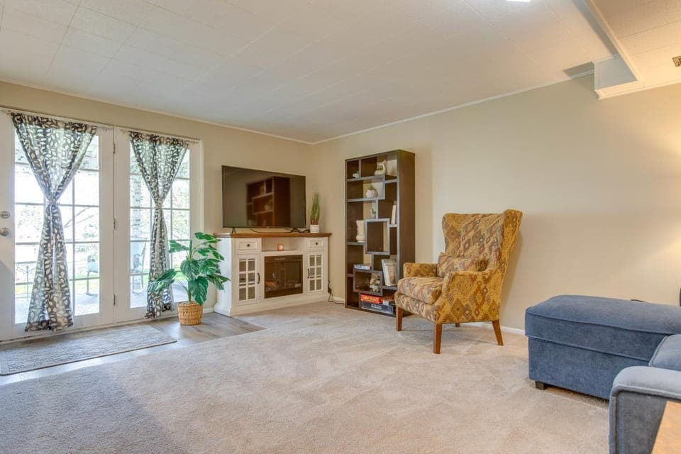 8 Mi to Dtwn Denver: Wheat Ridge Gem w/ Patio Apartment in Wheat Ridge