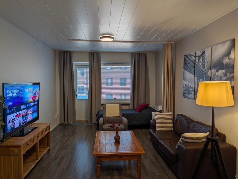 Communal lounge/ TV room, TV and multimedia