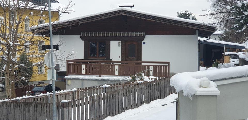 Property building, Day, Winter