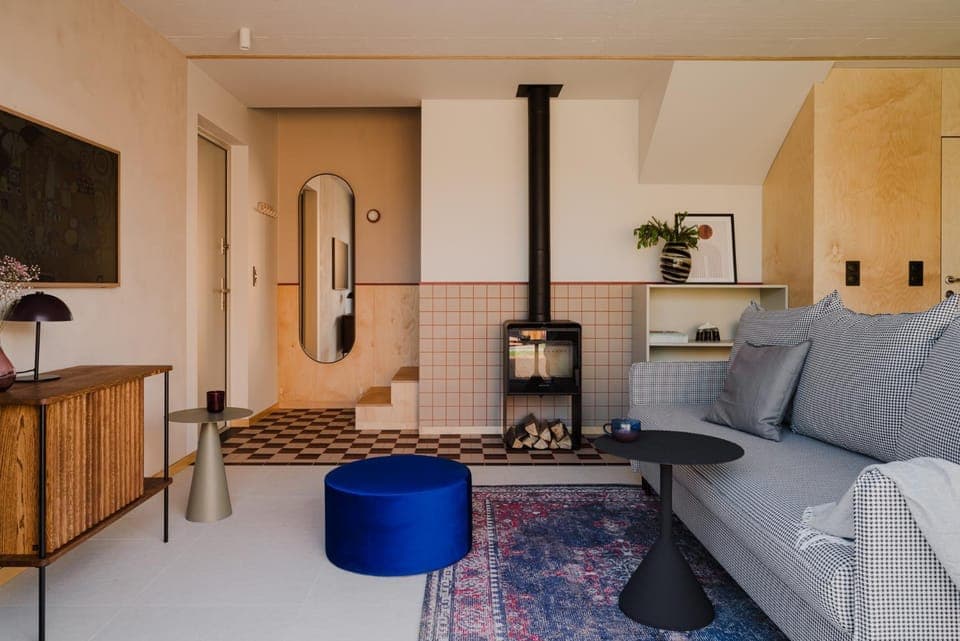 Library, TV and multimedia, Living room, Seating area, fireplace