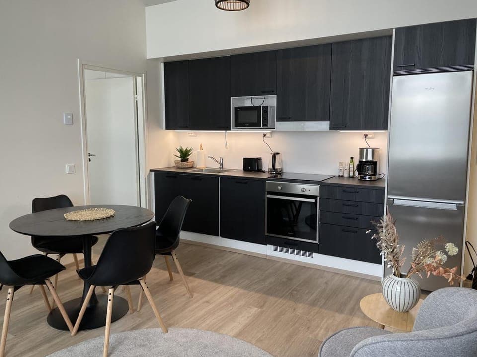 Dining area, kitchen
