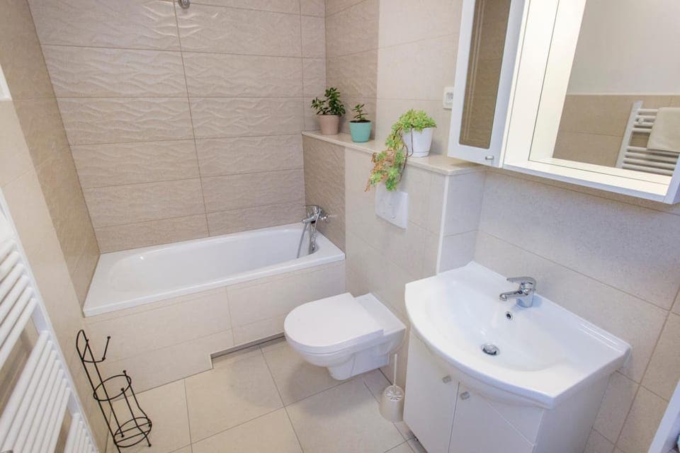 Toilet, Bathroom, Bath, towels