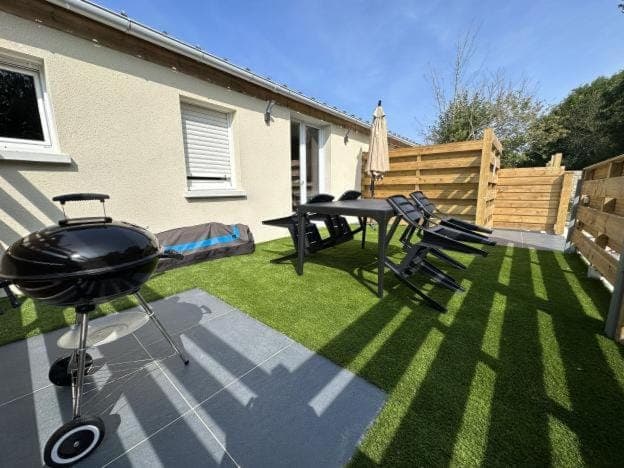 Patio, BBQ facilities