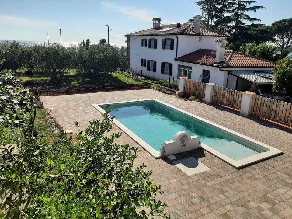 Garden, Swimming pool