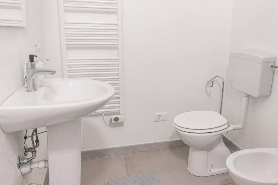 Toilet, Bathroom, bidet