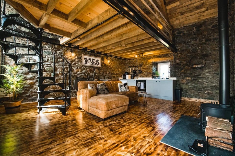 Kitchen or kitchenette, Living room