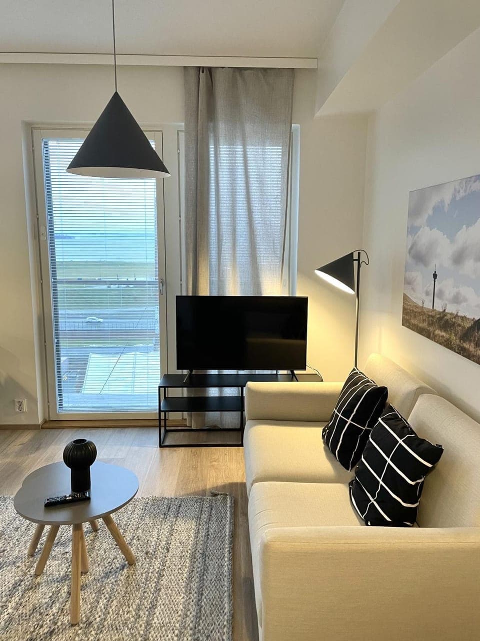 TV and multimedia, Seating area