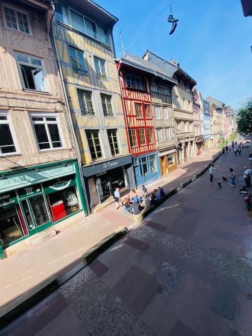 Neighbourhood, City view